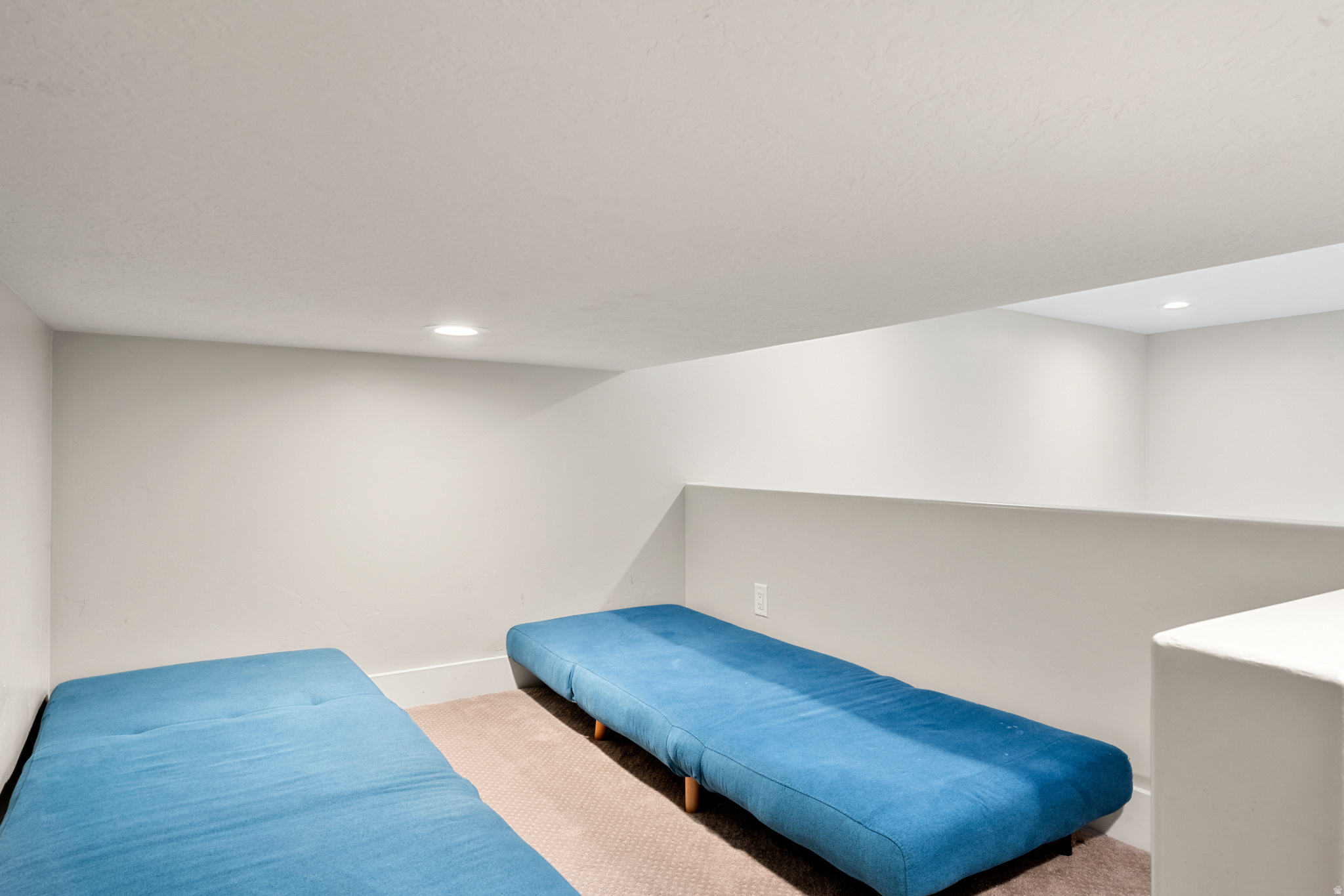 LEGACY BEACH - Residential