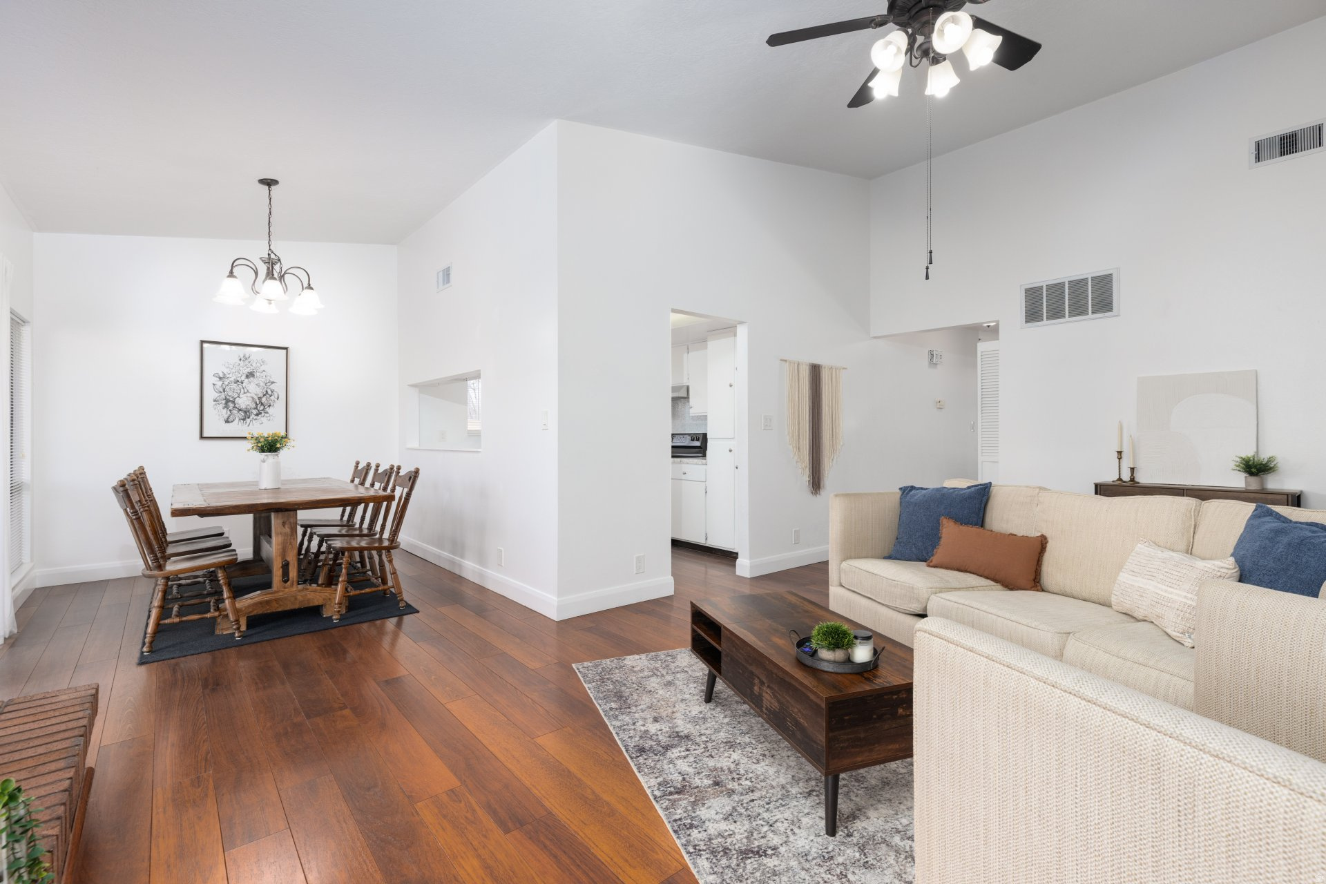 BLOOMINGTON COUNTRY CLUB 3-2 - Residential