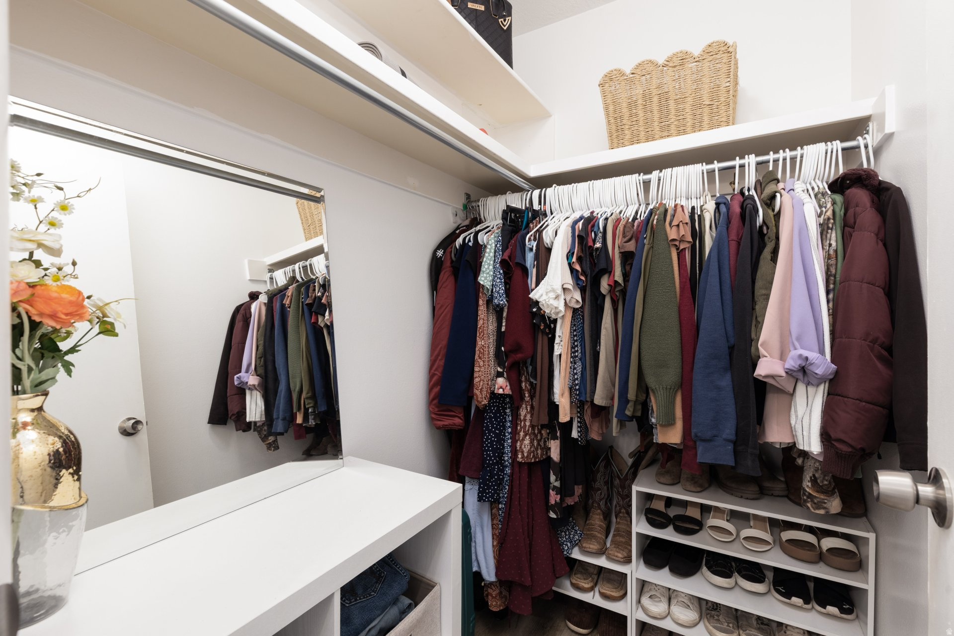 BLOOMINGTON COUNTRY CLUB 3-2 - Residential