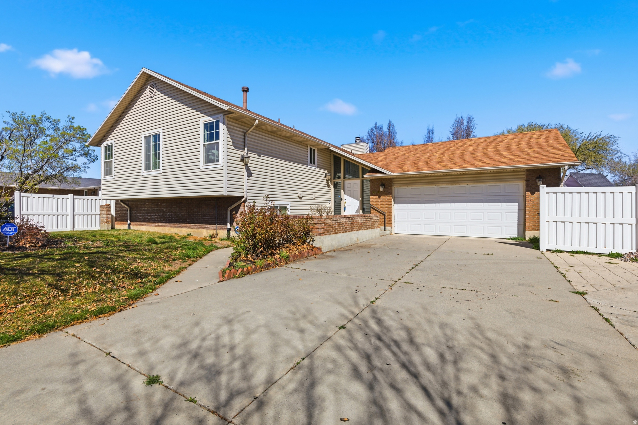 WALDEN HILLS - Residential