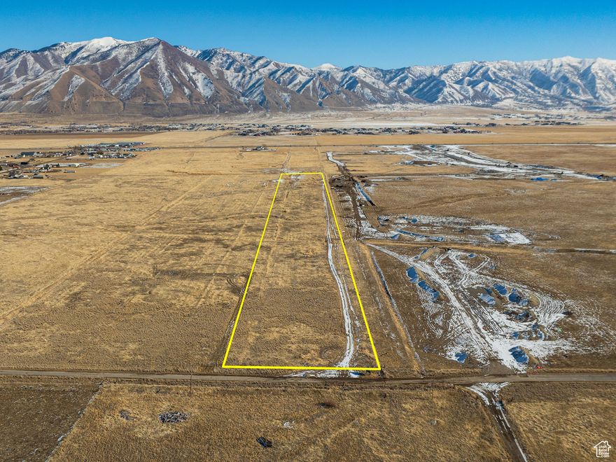Great Development Opportunity near Oquirrh Hills Golf Course and Near Deseret Temple in Tooele City.  Within 30 minutes of Salt Lake City. The master plan zoning allows for a potential R-1-7- R-1-10 zoning.