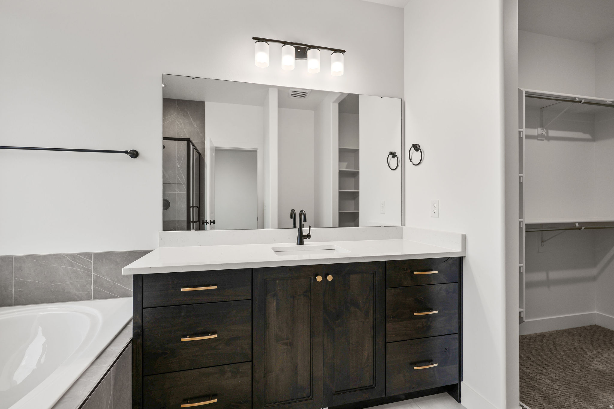 HARVEST FIELDS - Residential