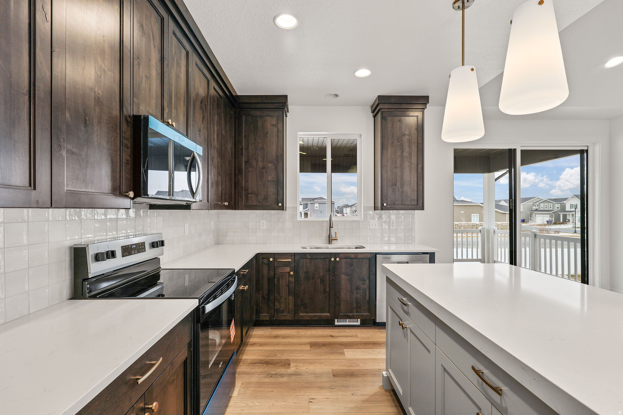 HARVEST FIELDS - Residential