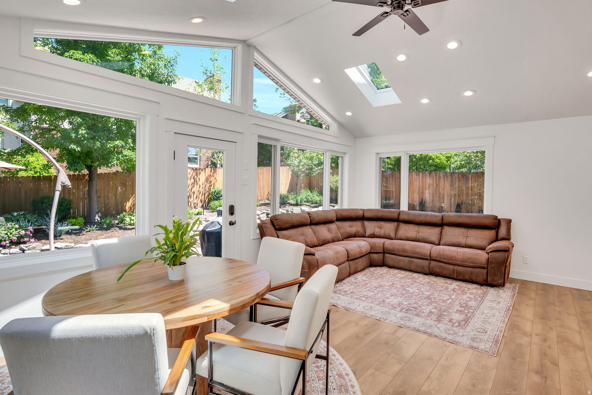 SOMERSET FARM - Residential