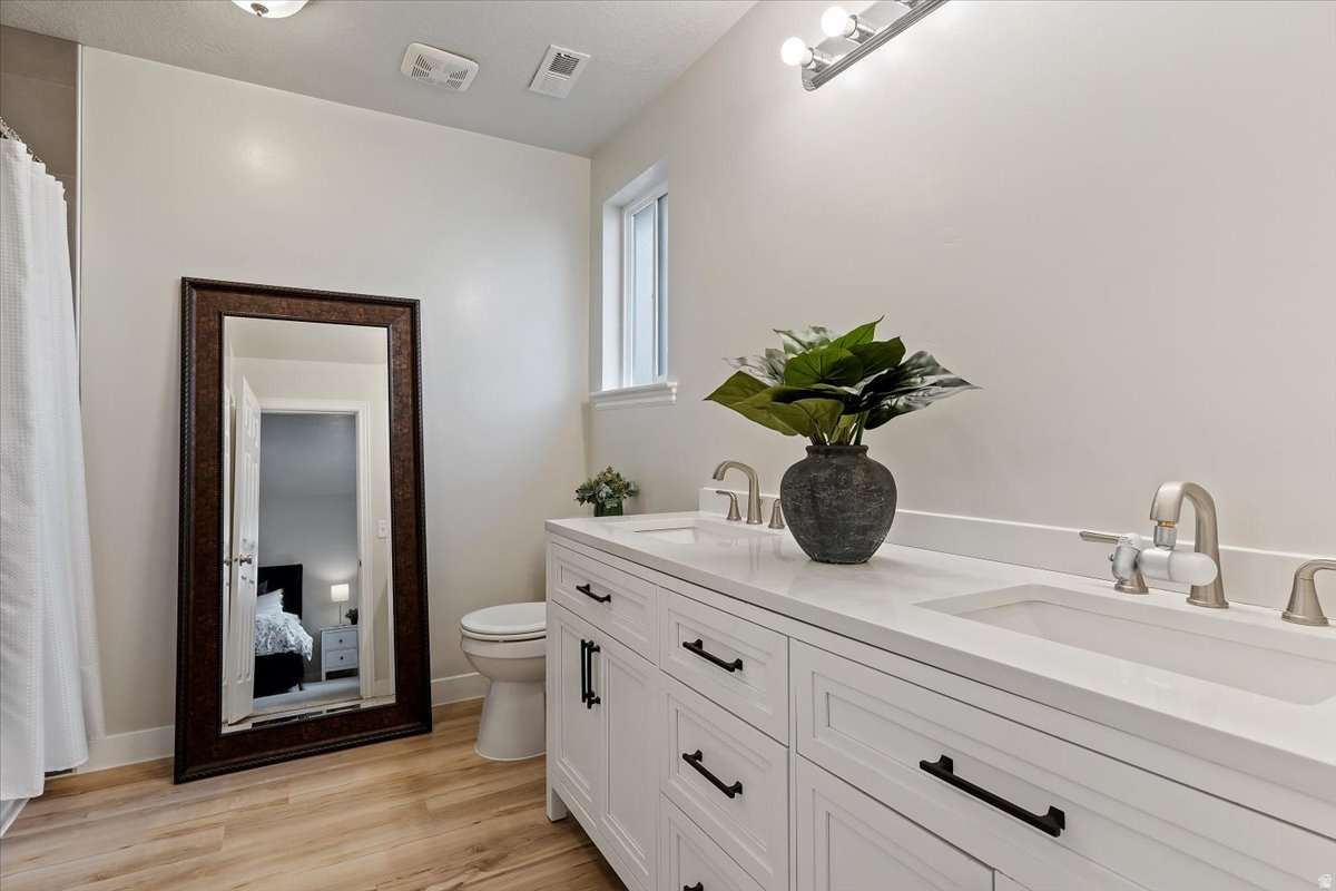 OAK FOREST - Residential