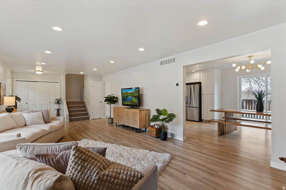 OAK FOREST - Residential