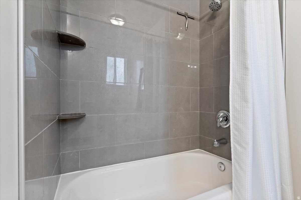 OAK FOREST - Residential