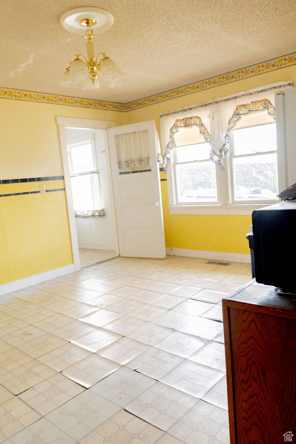 COLUMBIA SUB - Residential