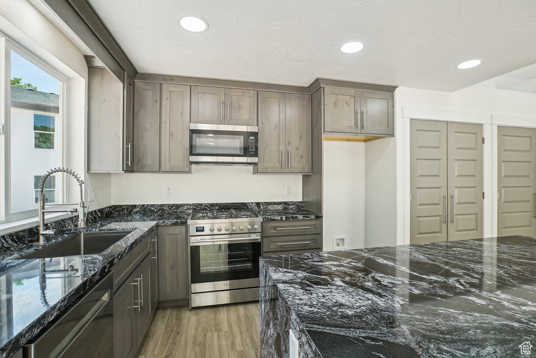 MOUNTAIN ROAD SUBDIVISION - Residential