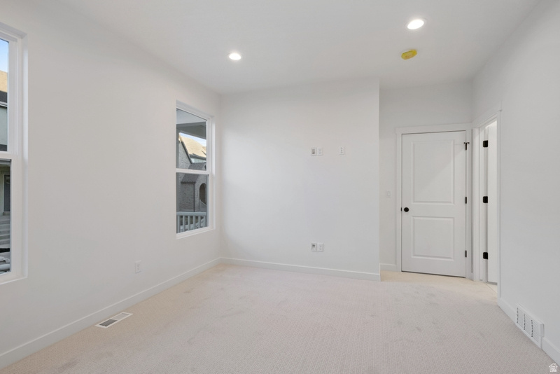 DAYBREAK - Residential Income