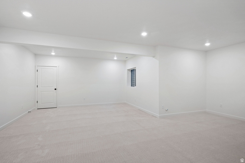 DAYBREAK - Residential Income