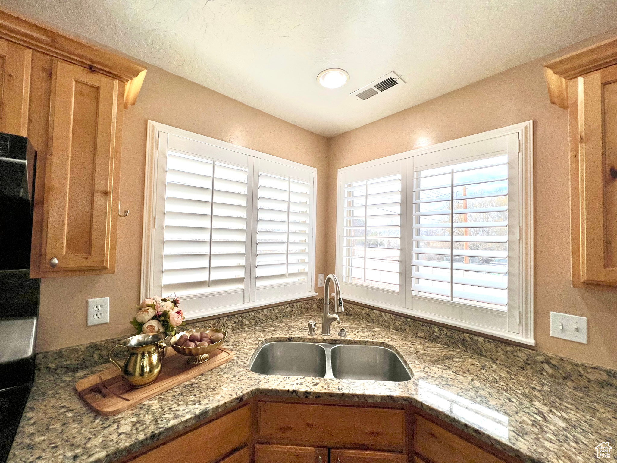 15 E 1100, Vernal, Utah image 5