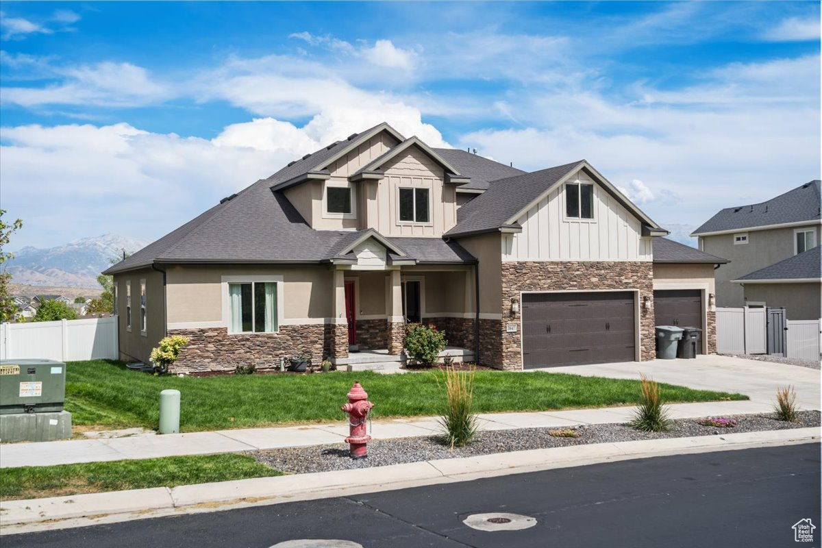 SKYLINE RIDGE - Residential