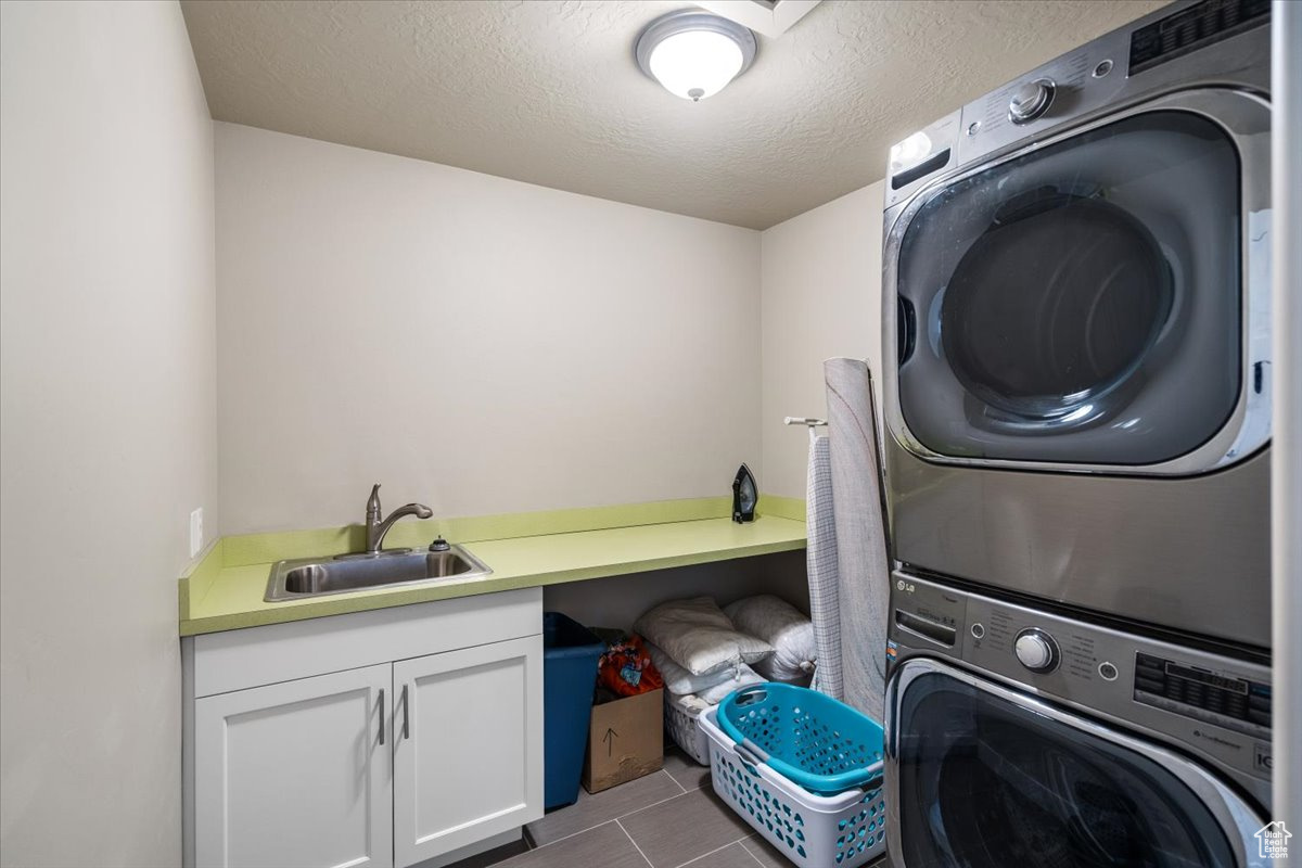 SKYLINE RIDGE - Residential