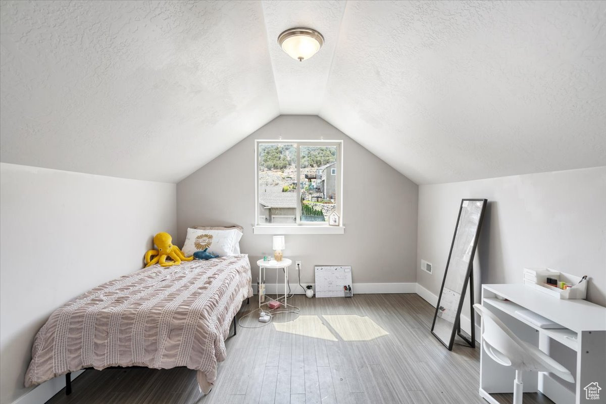 SKYLINE RIDGE - Residential