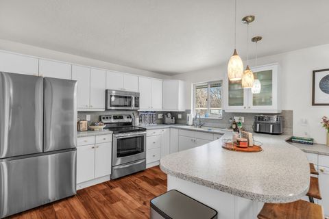 Tiny photo for 2591 E CREEK RD, Sandy, UT 84093 (MLS # 2135942)