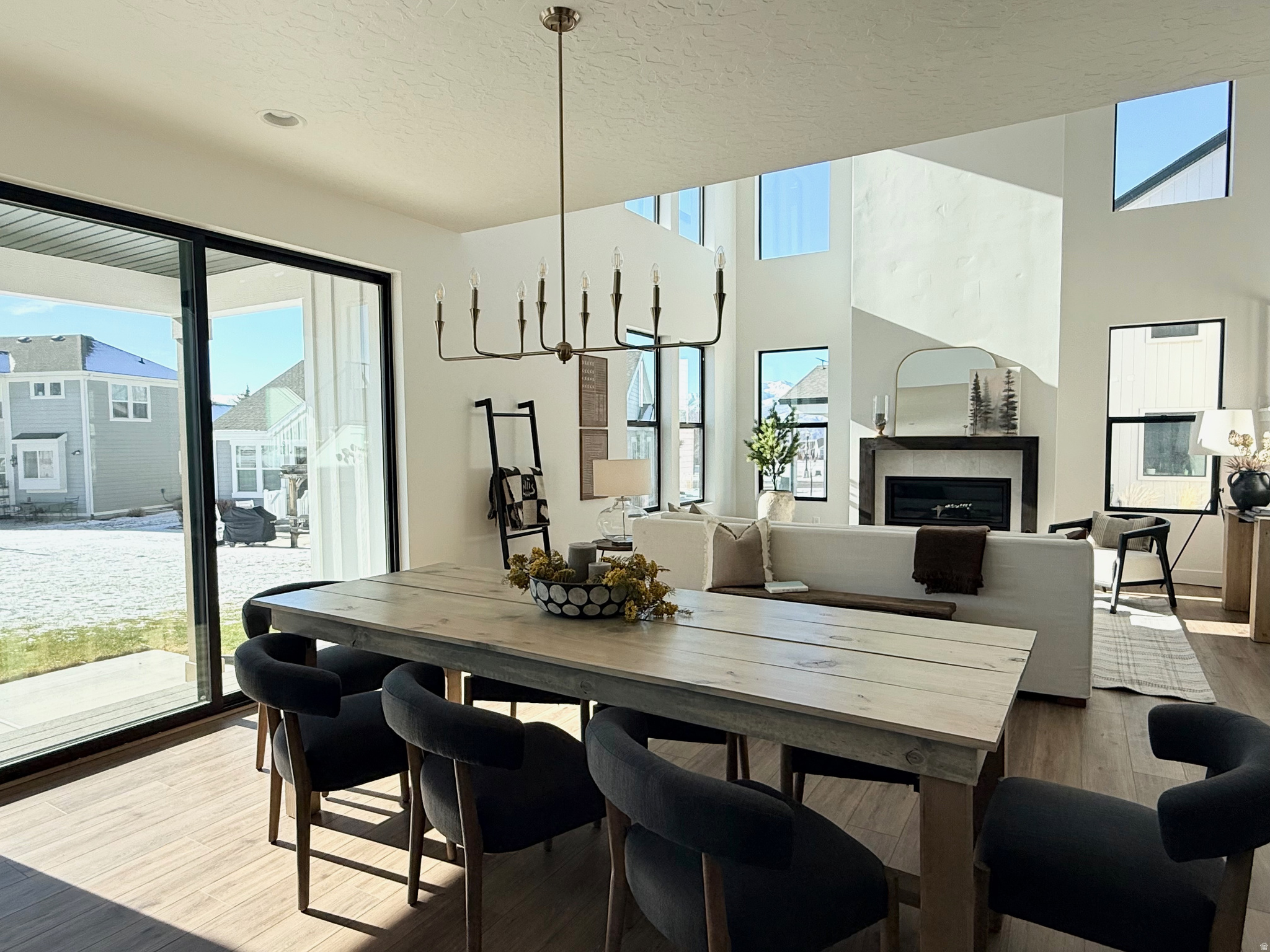 THE CROSSING - Residential