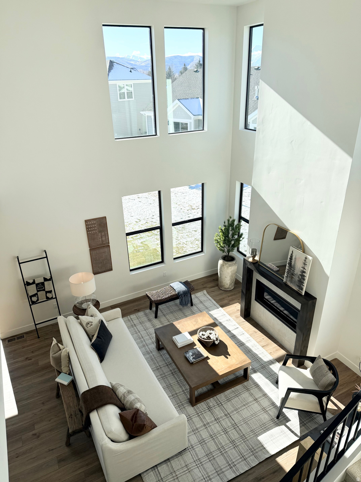 THE CROSSING - Residential