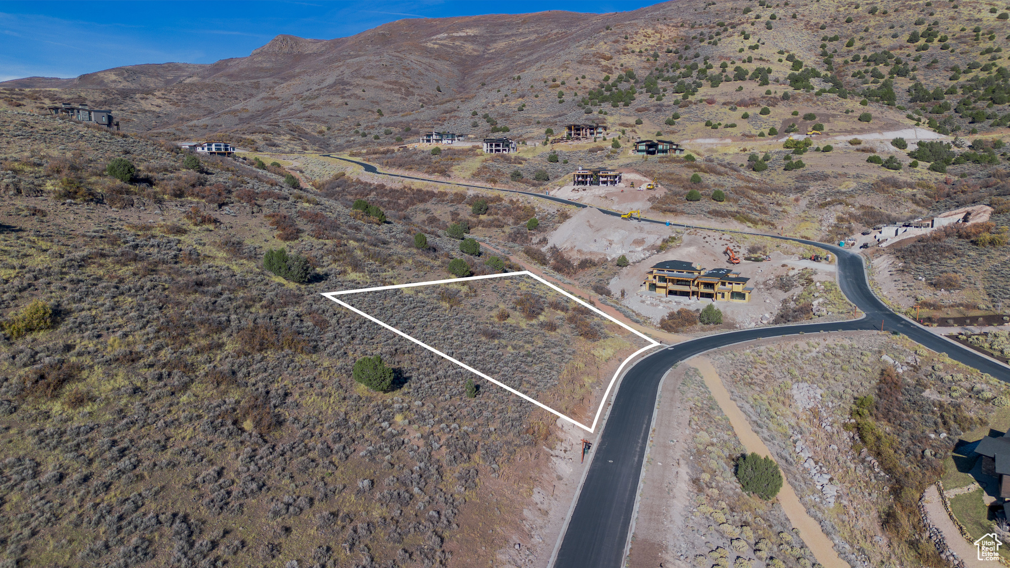 RED LEDGES - Land