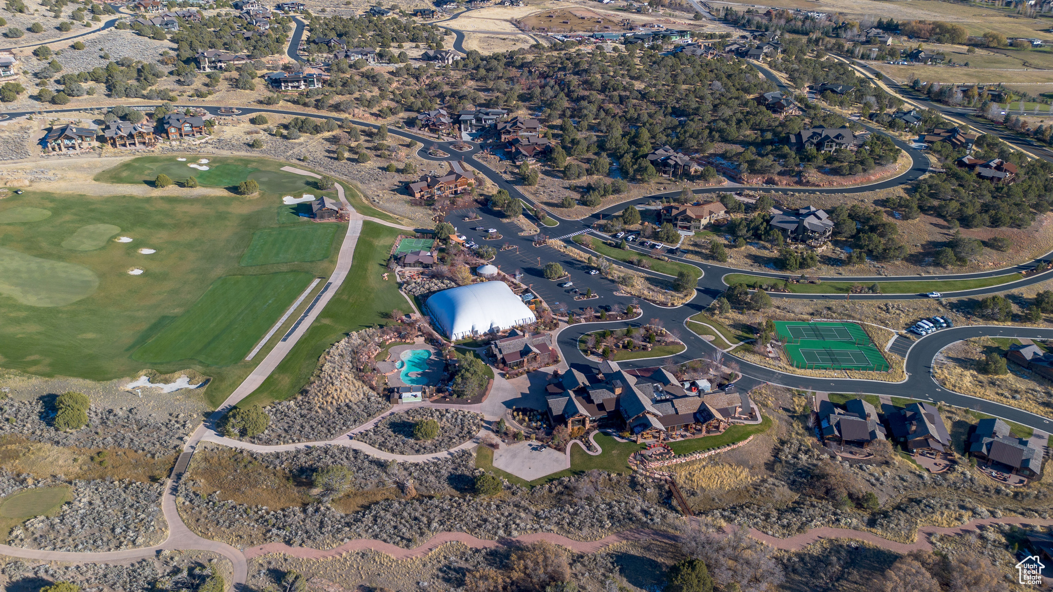 RED LEDGES - Land
