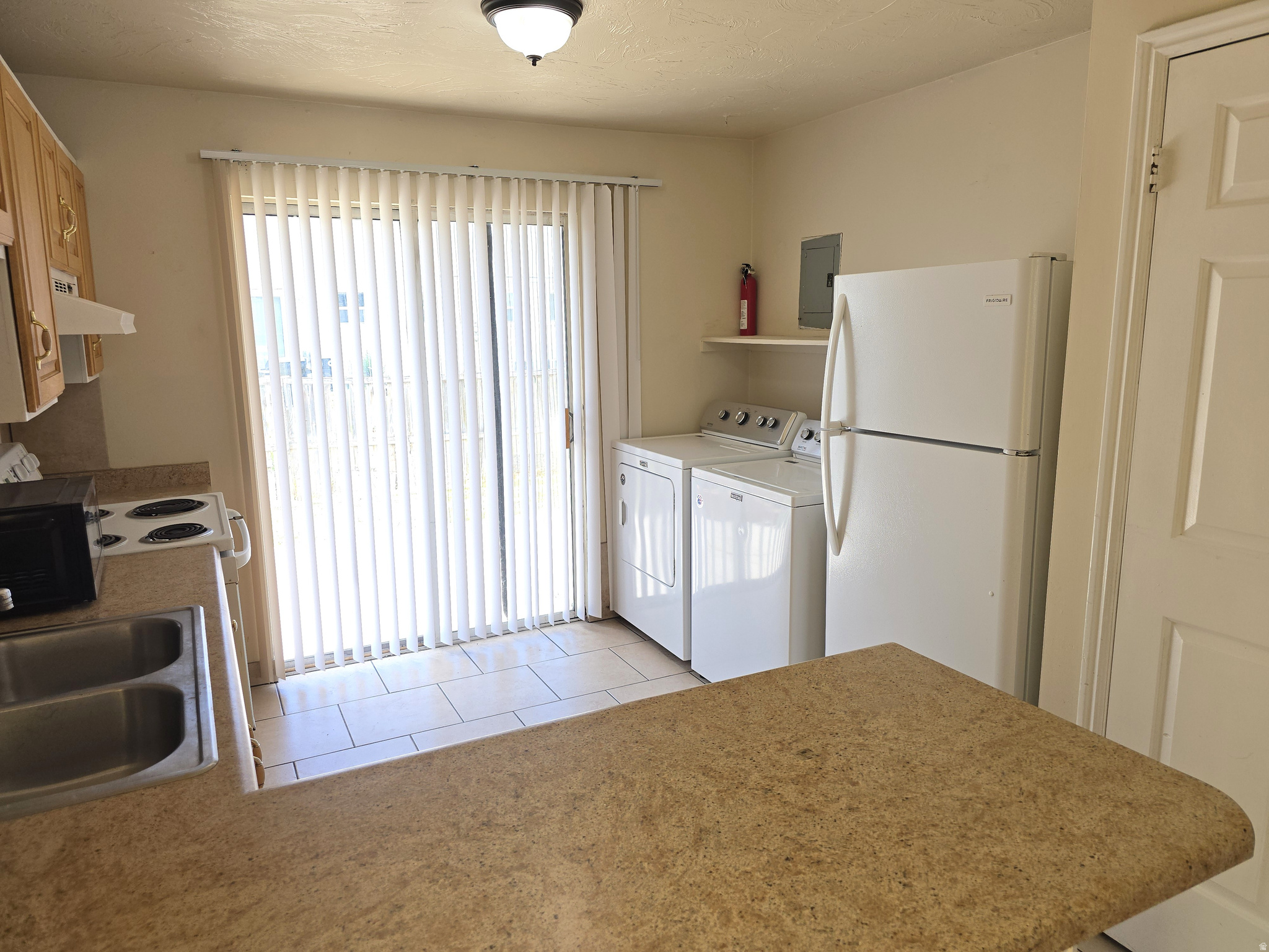 RIVERSIDE - Residential Income