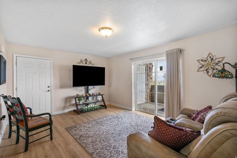 Tiny photo for 37 W RIDGE RD, Saratoga Springs, UT 84045 (MLS # 2154113)