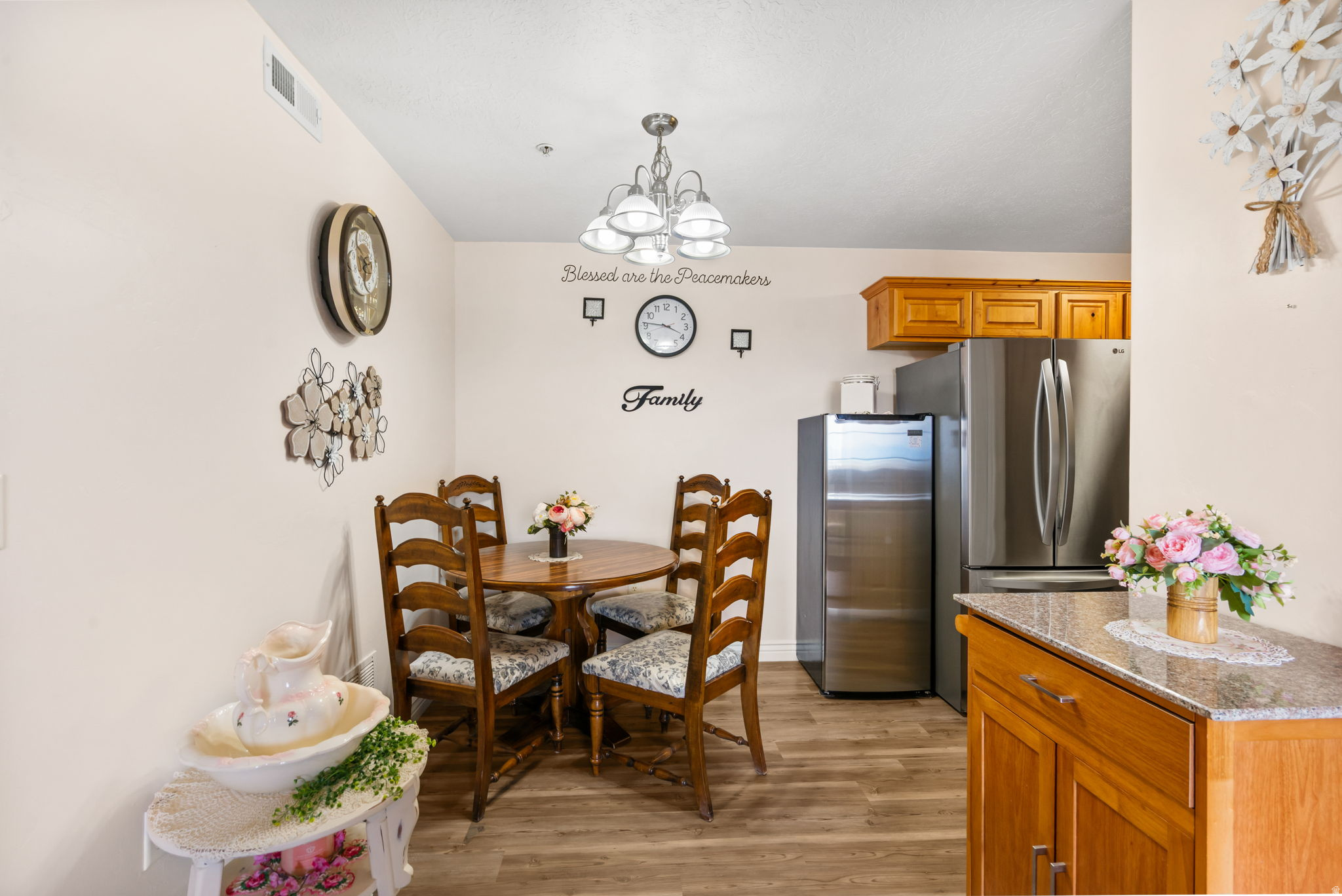 HILLCREST - Residential