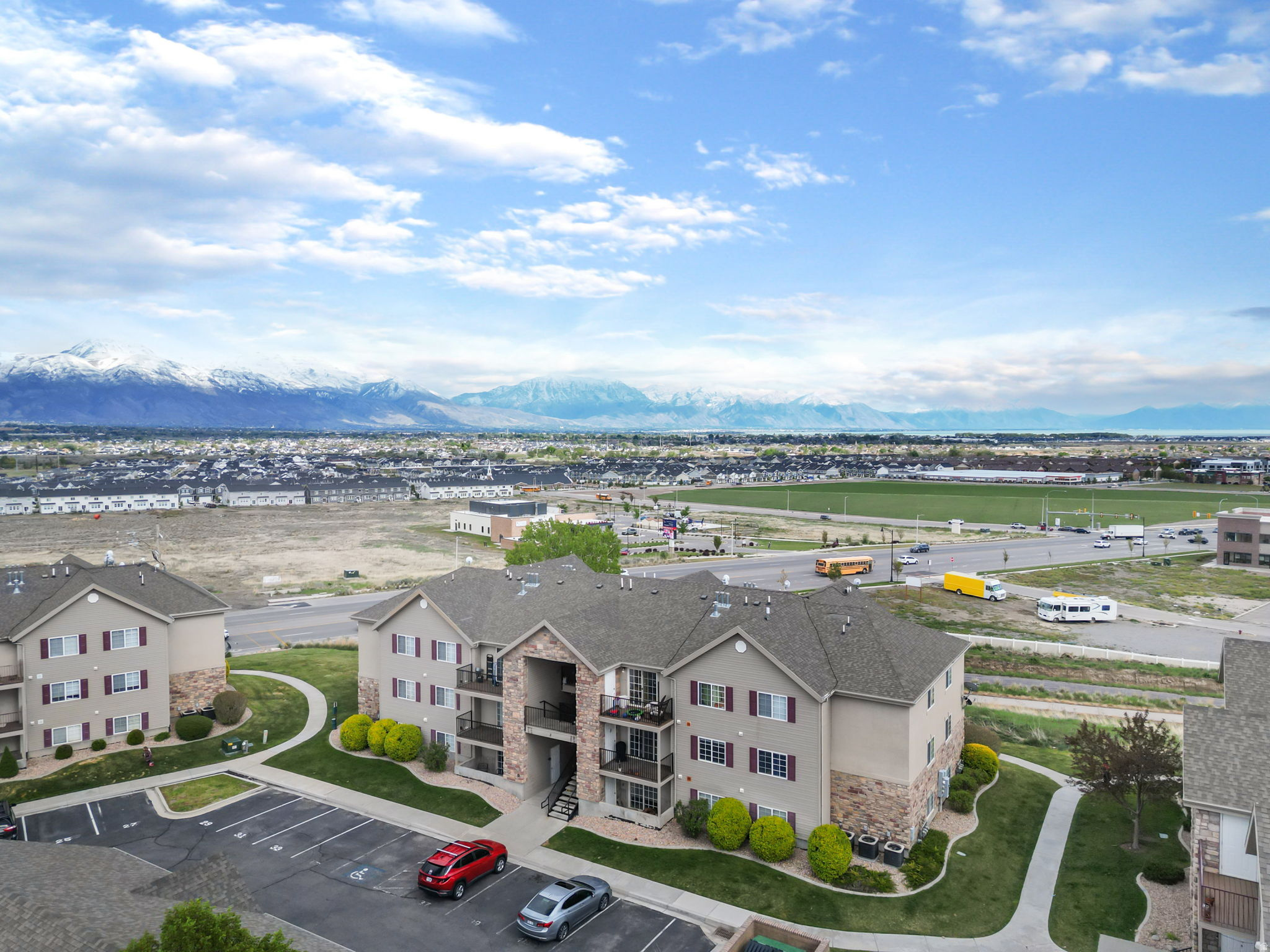 HILLCREST - Residential