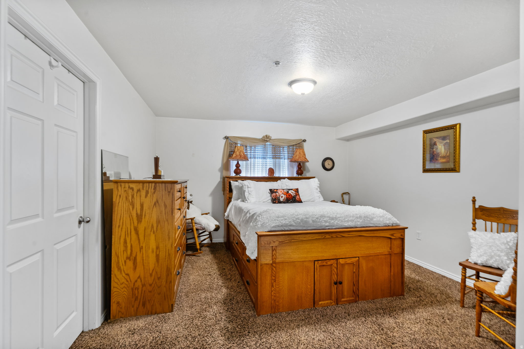 HILLCREST - Residential