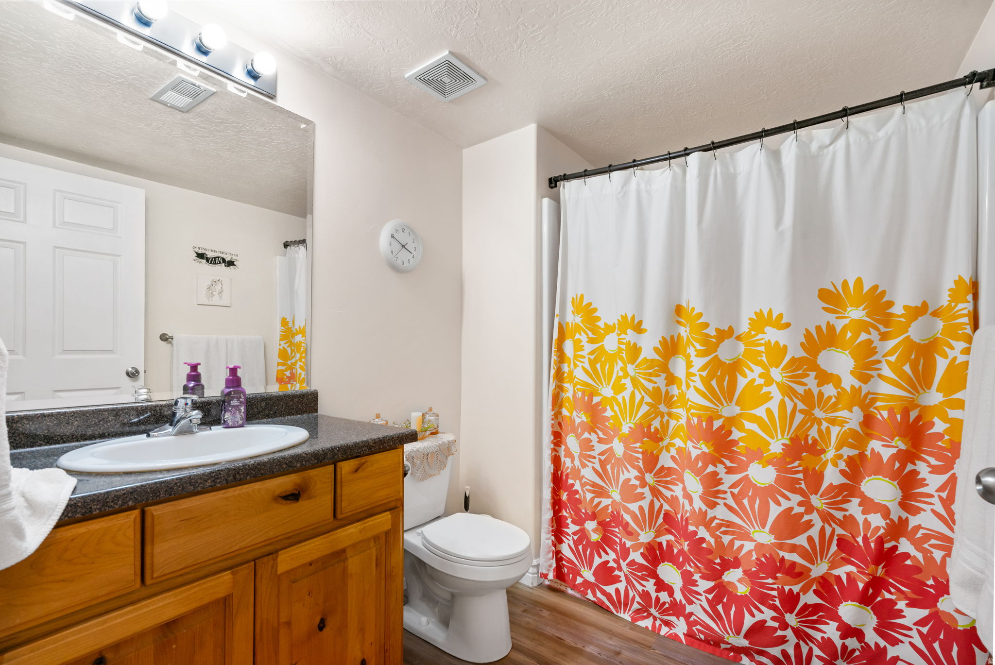 HILLCREST - Residential