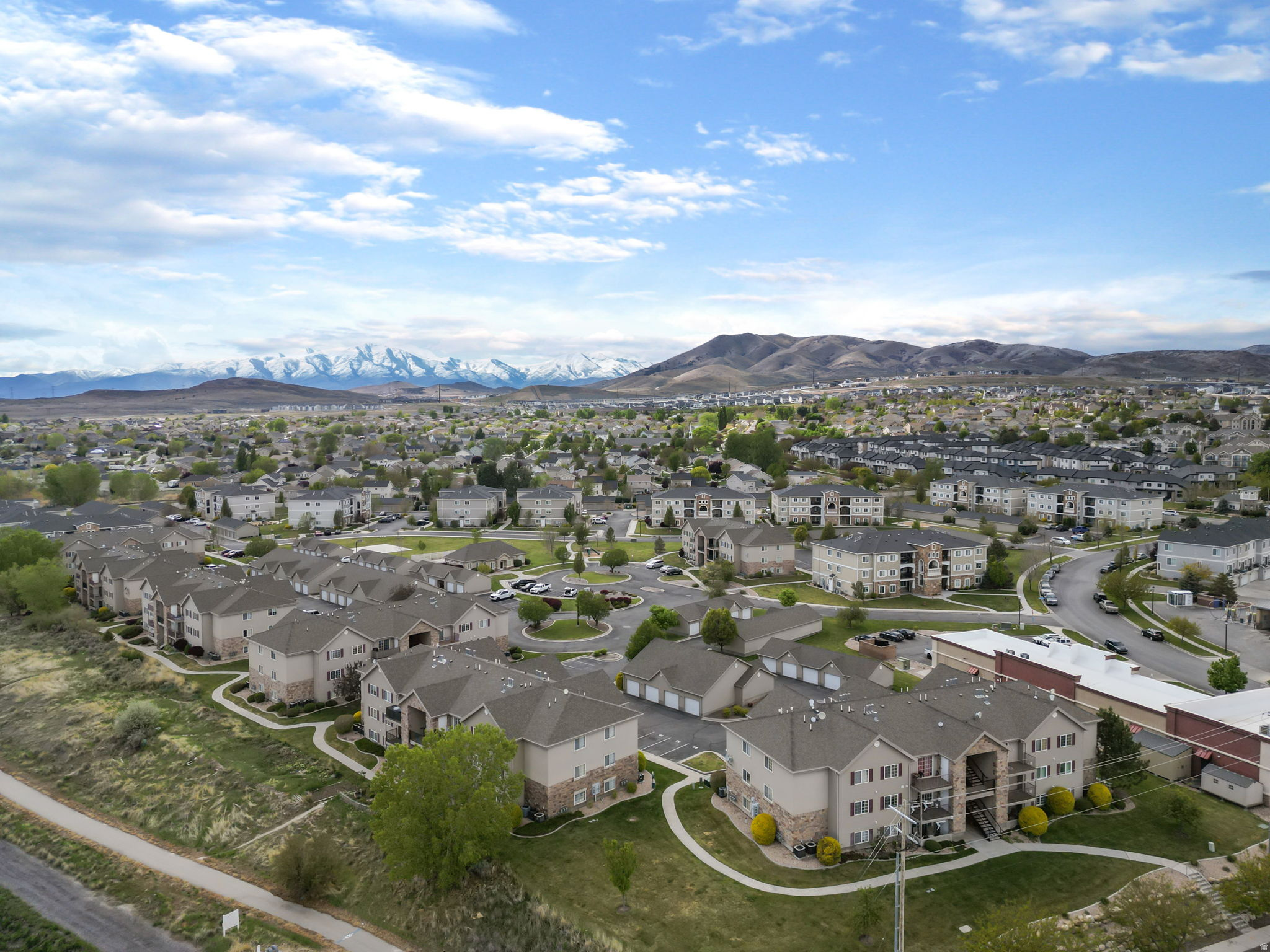 HILLCREST - Residential