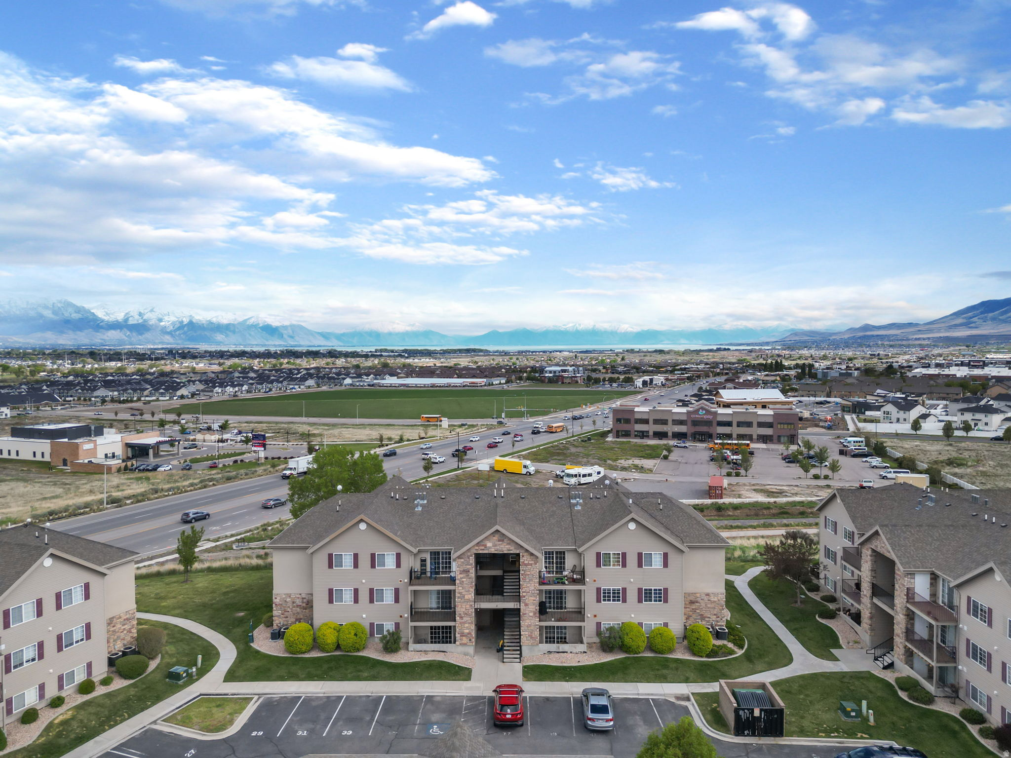 HILLCREST - Residential