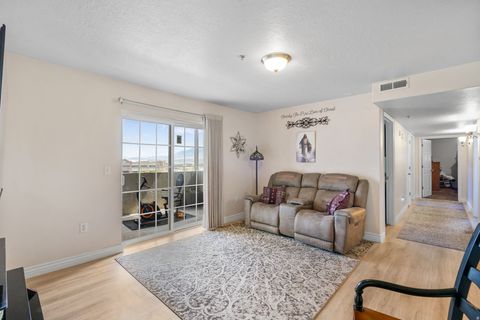 Tiny photo for 37 W RIDGE RD, Saratoga Springs, UT 84045 (MLS # 2154113)