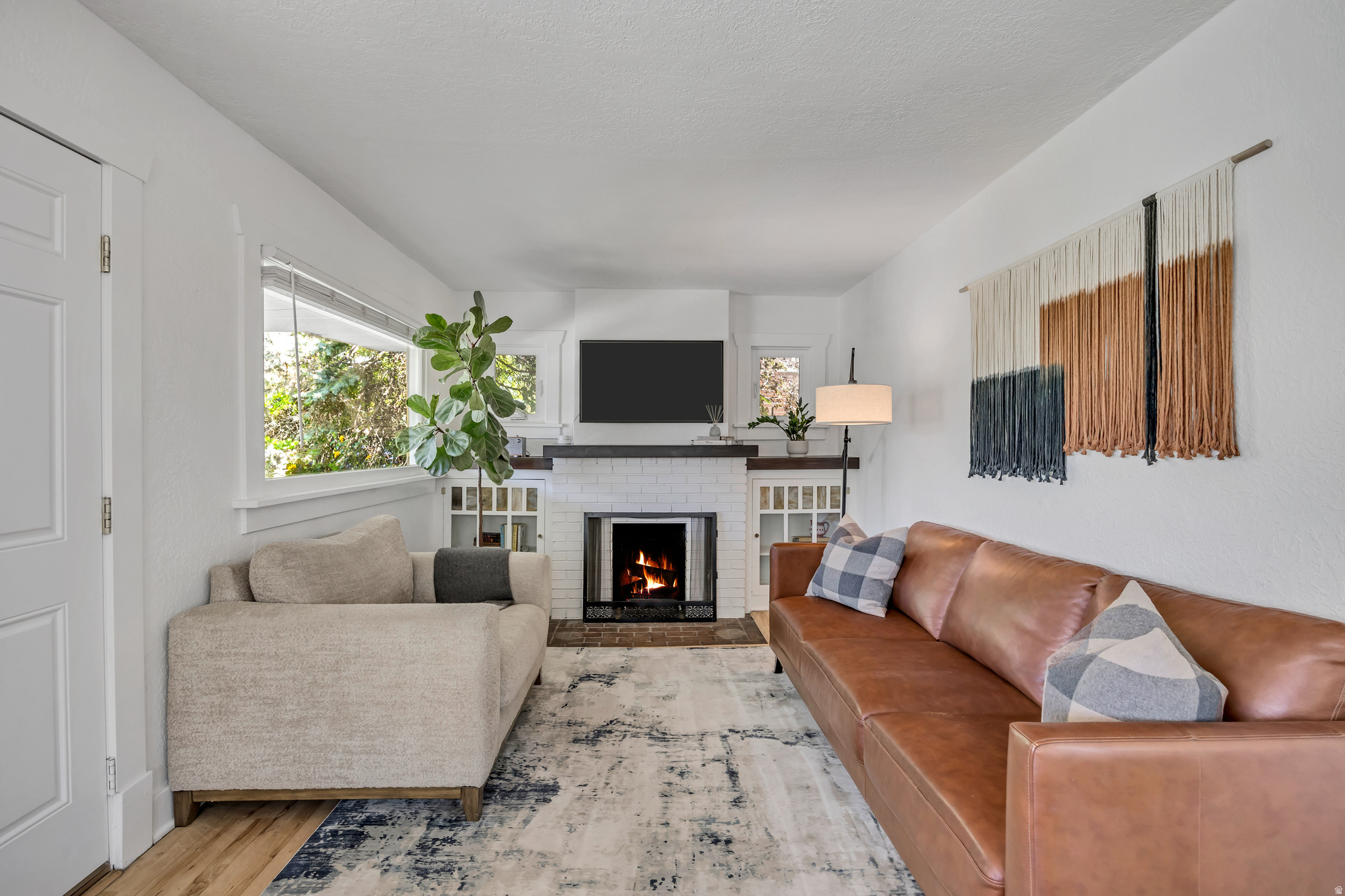 KENSINGTON - Residential