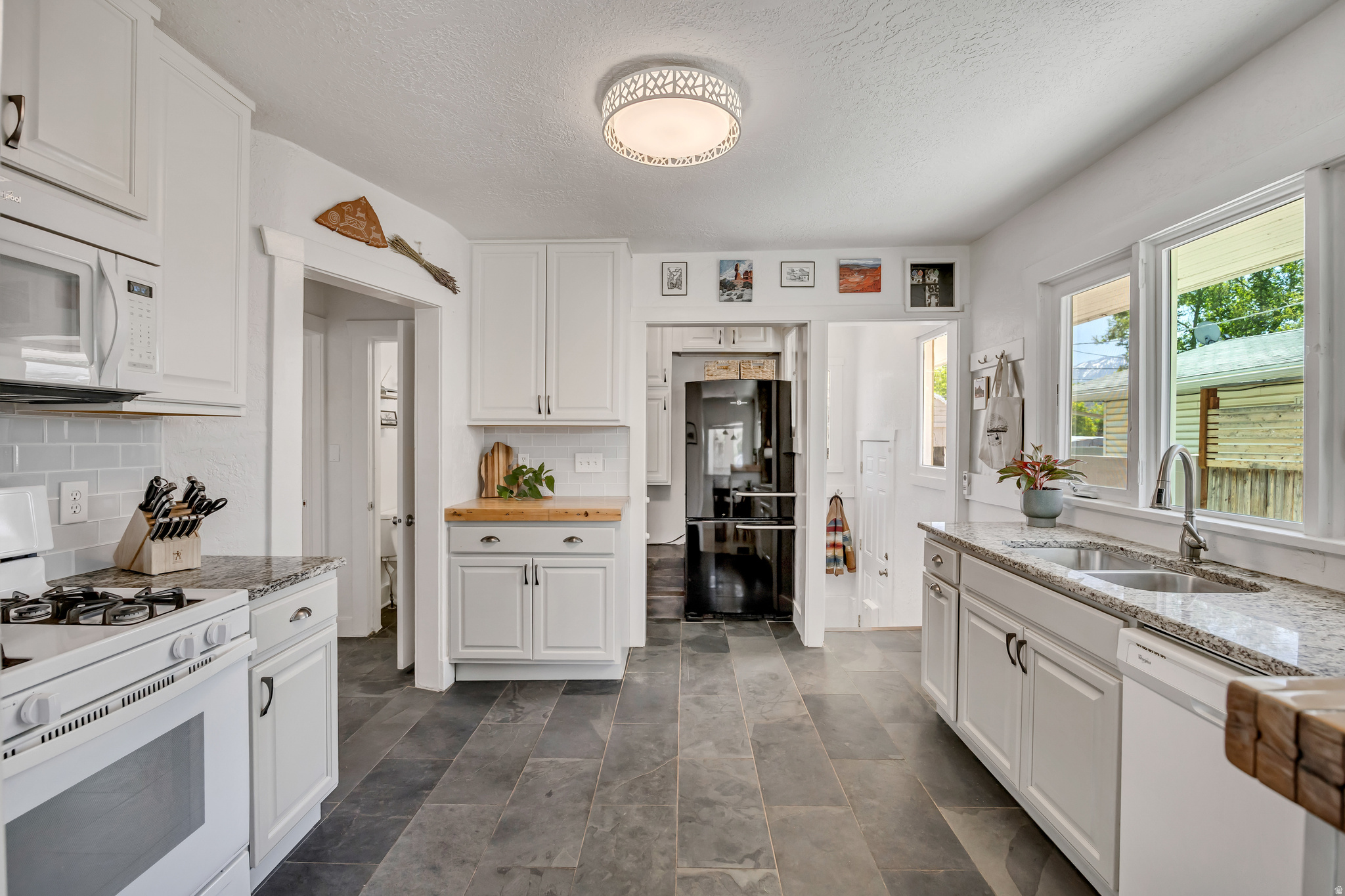 KENSINGTON - Residential