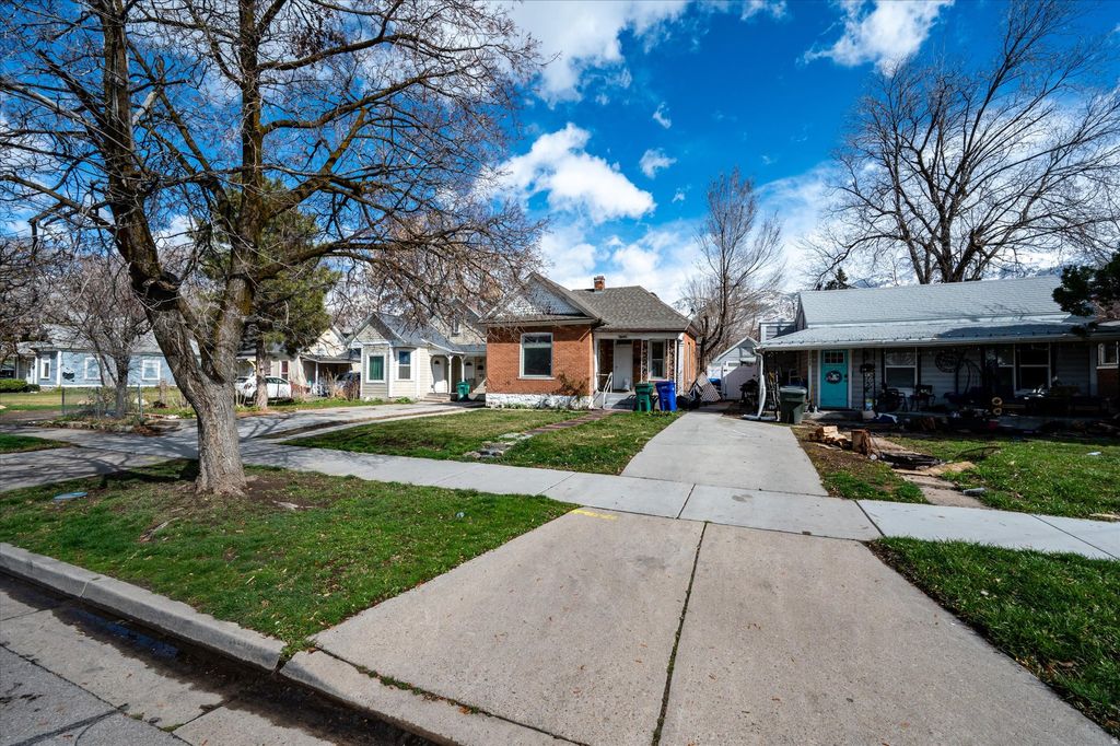 Photo of 2262 MONROE BLVD, Ogden, UT 84401 (MLS # 2141823)