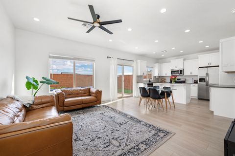 Tiny photo for 617 S MALORIE WAY, Ivins, UT 84738 (MLS # 2124594)