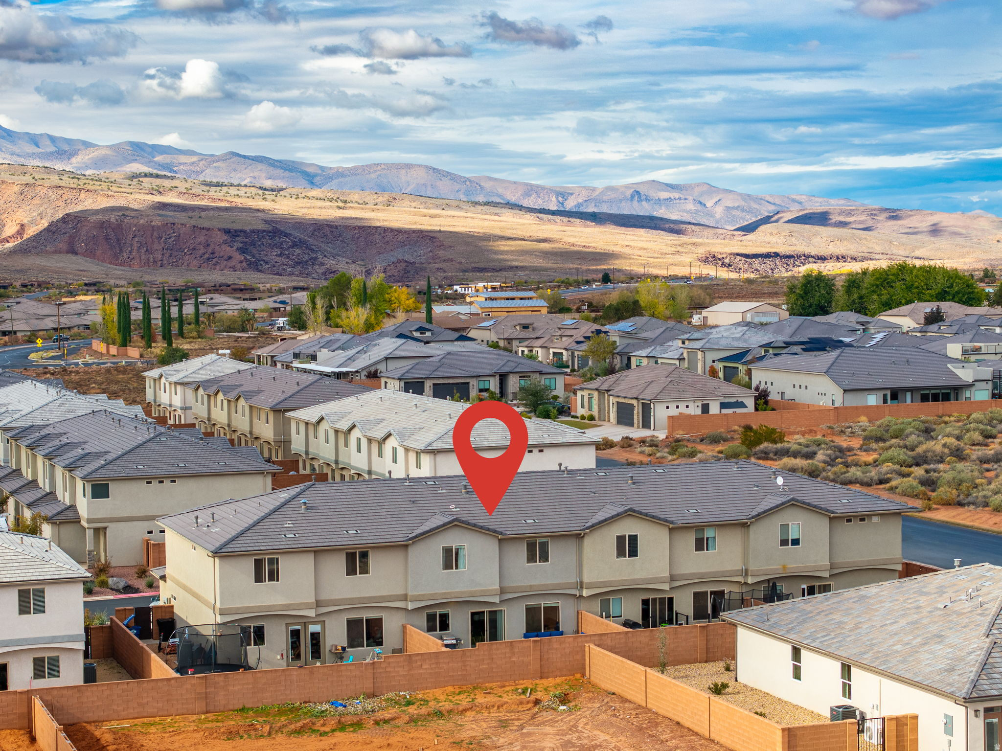 RED MOUNTAIN VISTAS TH - Residential