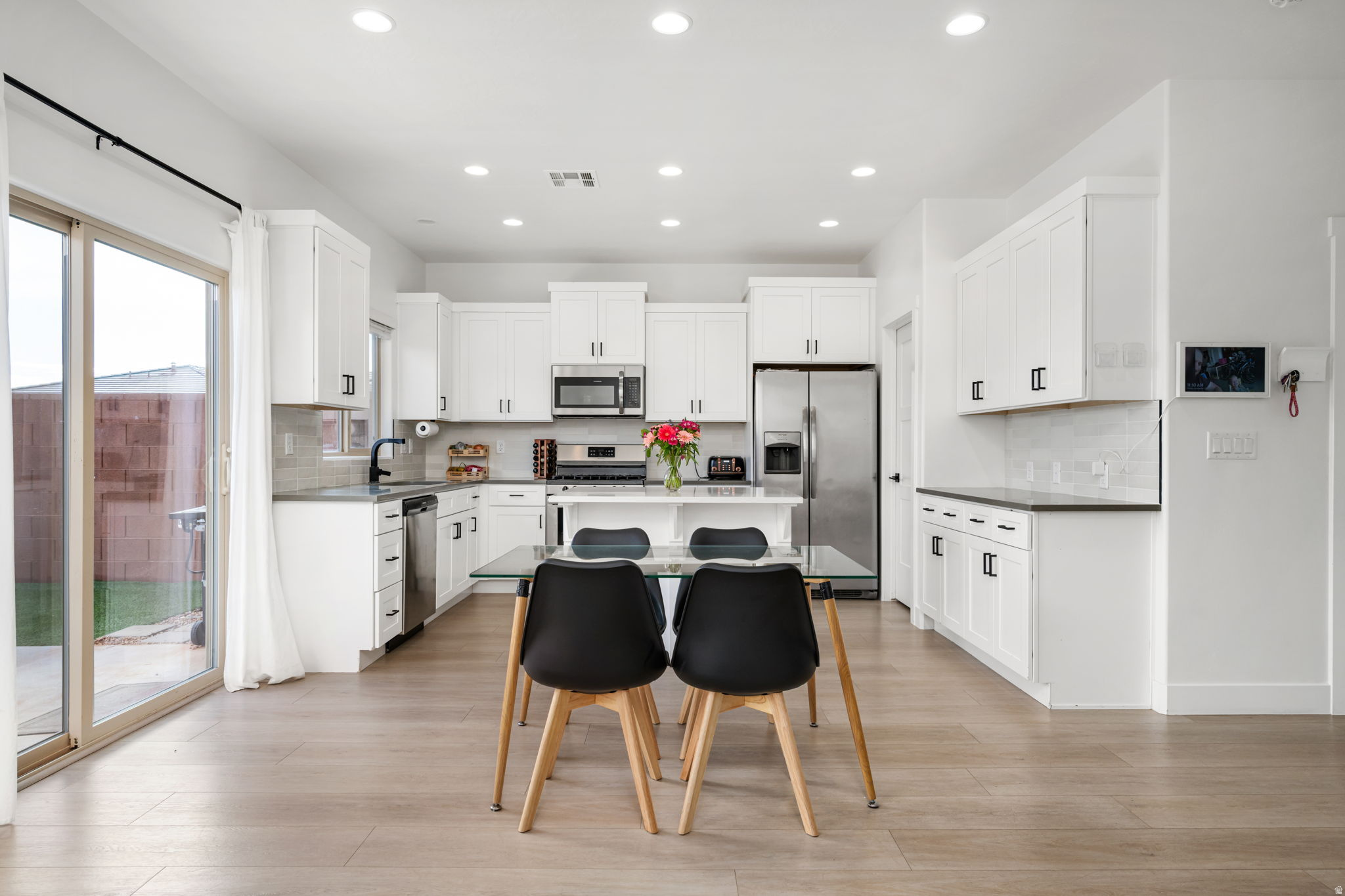 RED MOUNTAIN VISTAS TH - Residential