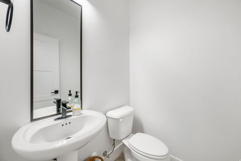 Tiny photo for 617 S MALORIE WAY, Ivins, UT 84738 (MLS # 2124594)