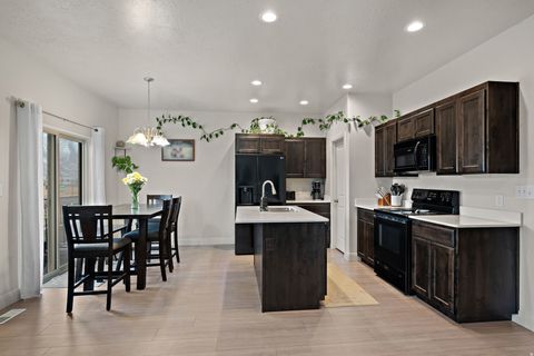 Tiny photo for 768 N OLD FORT DR, Spanish Fork, UT 84660 (MLS # 2134236)