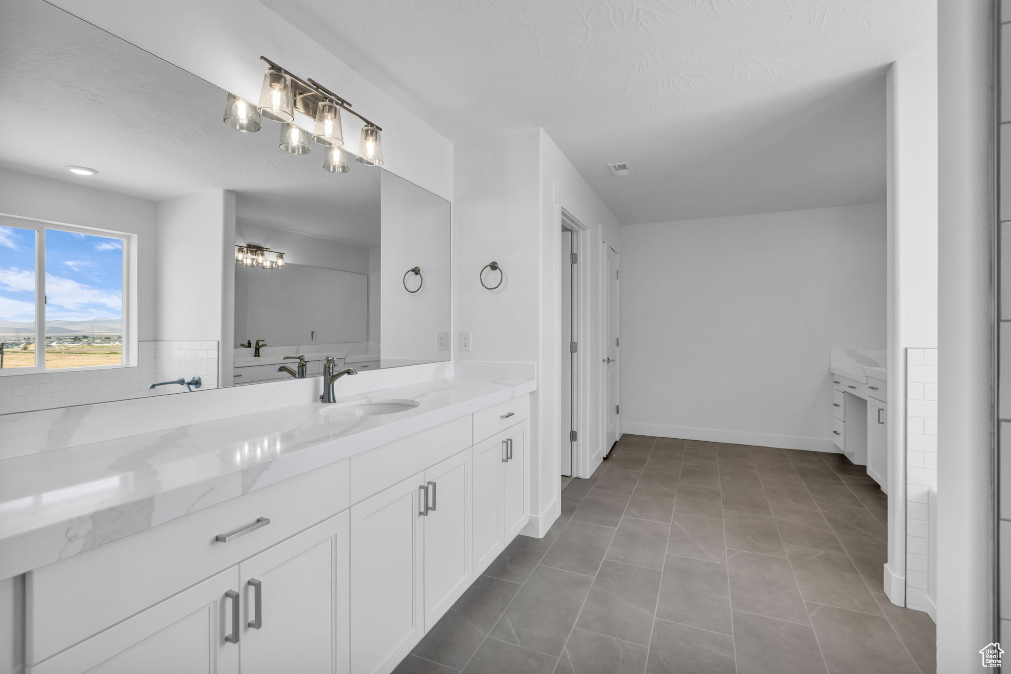 SCARLET RIDGE - Residential