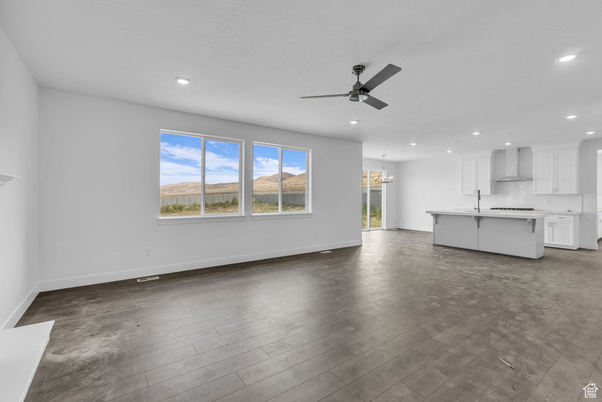 SCARLET RIDGE - Residential