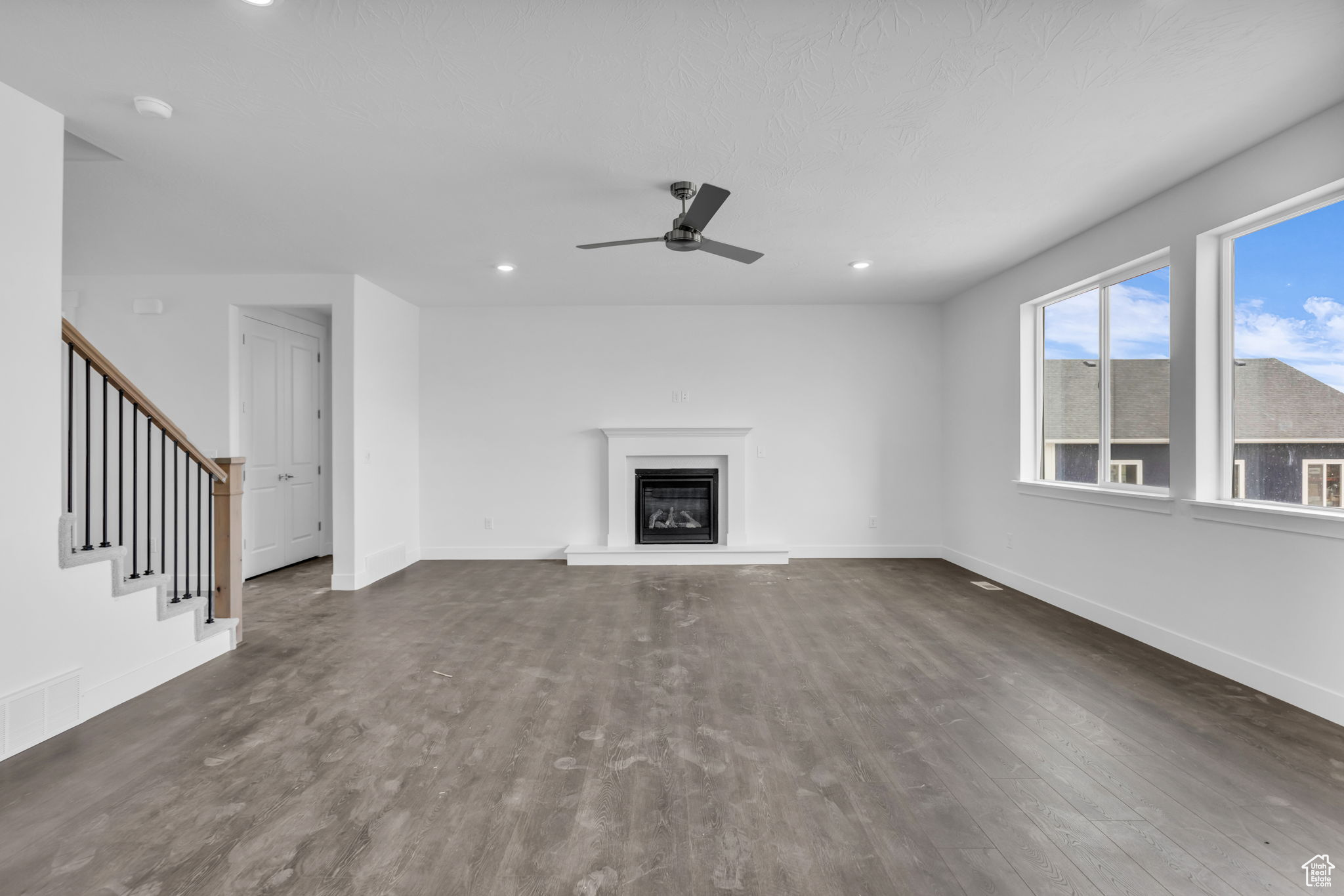 SCARLET RIDGE - Residential