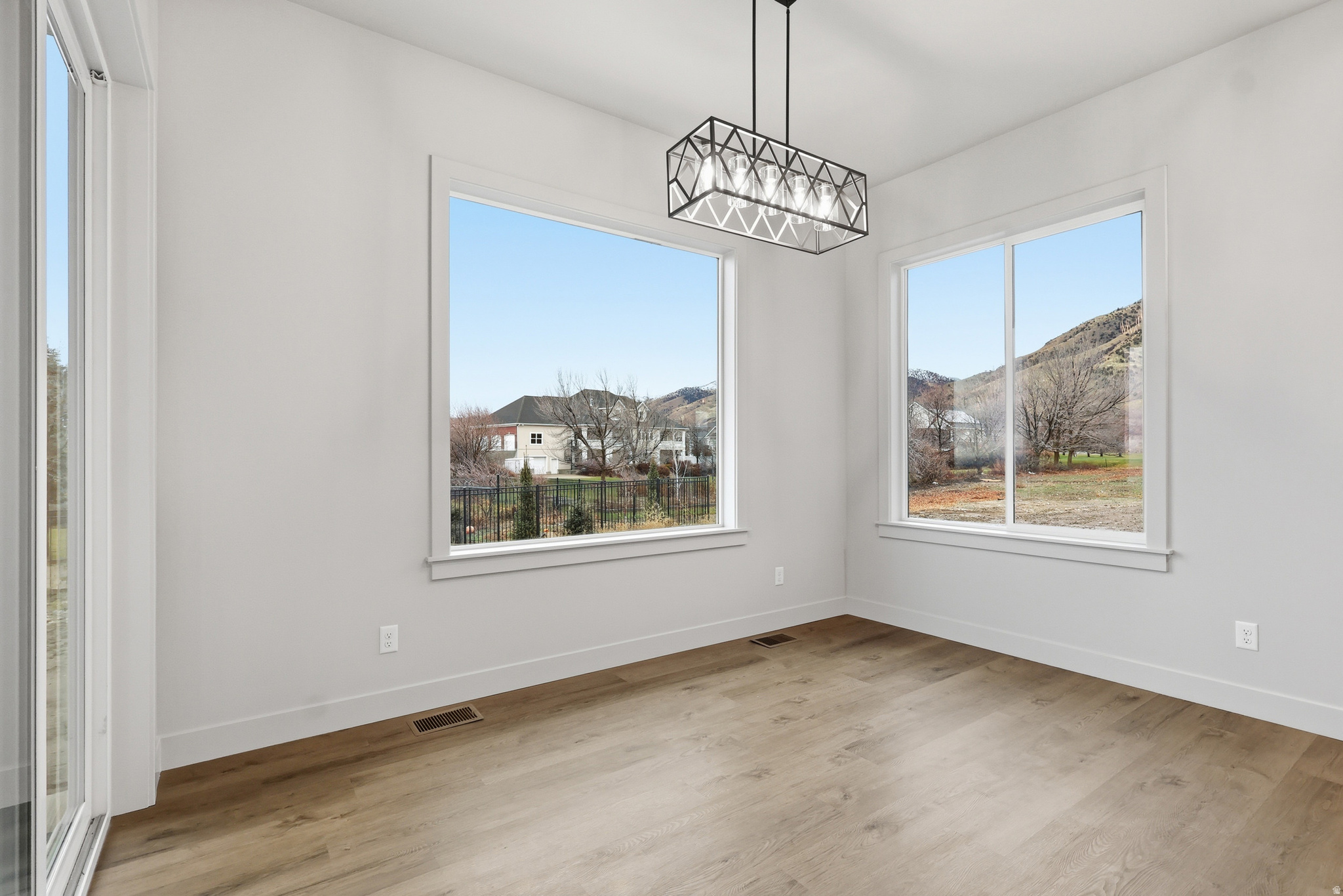 FOOTHILL LOFTS - Residential