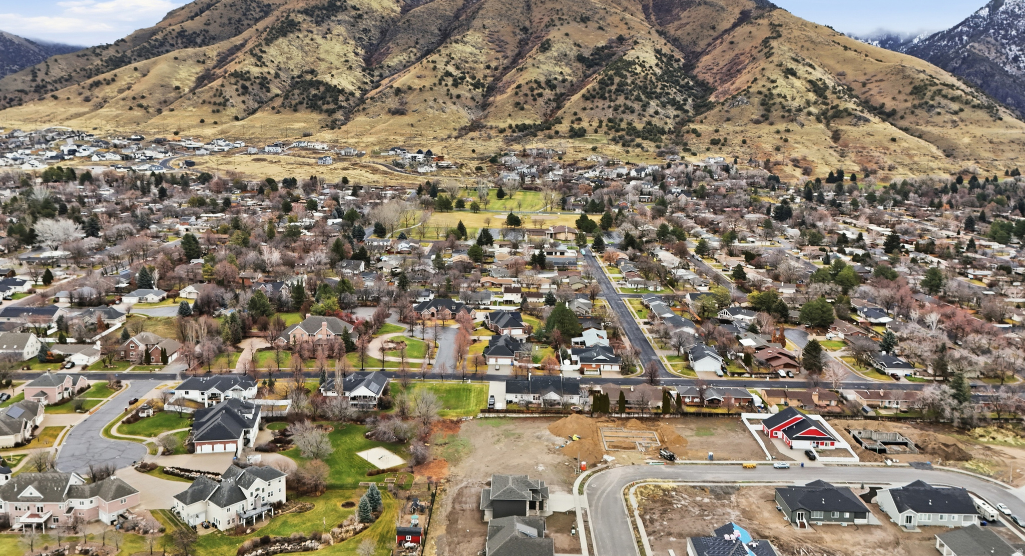 FOOTHILL LOFTS - Residential