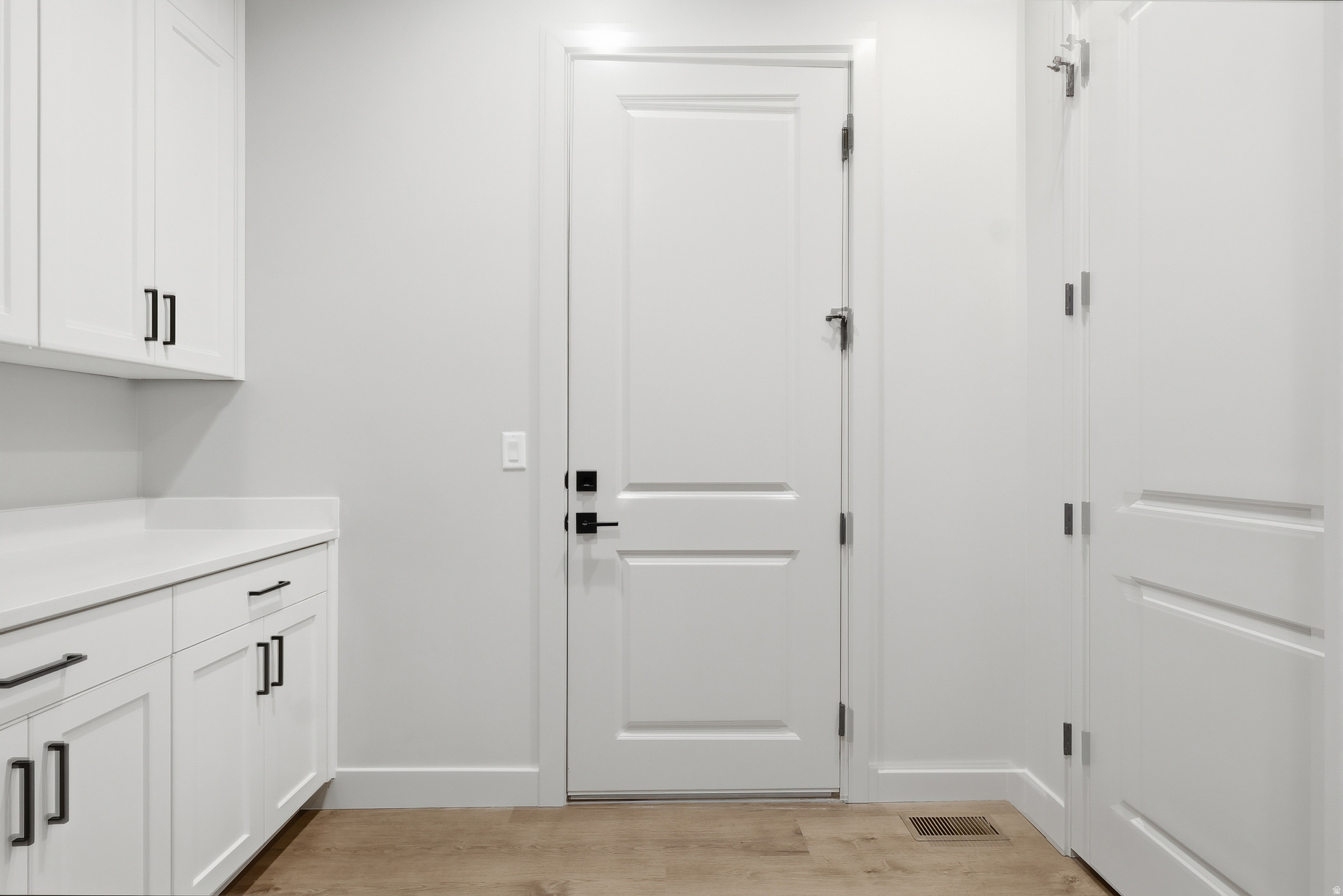 FOOTHILL LOFTS - Residential