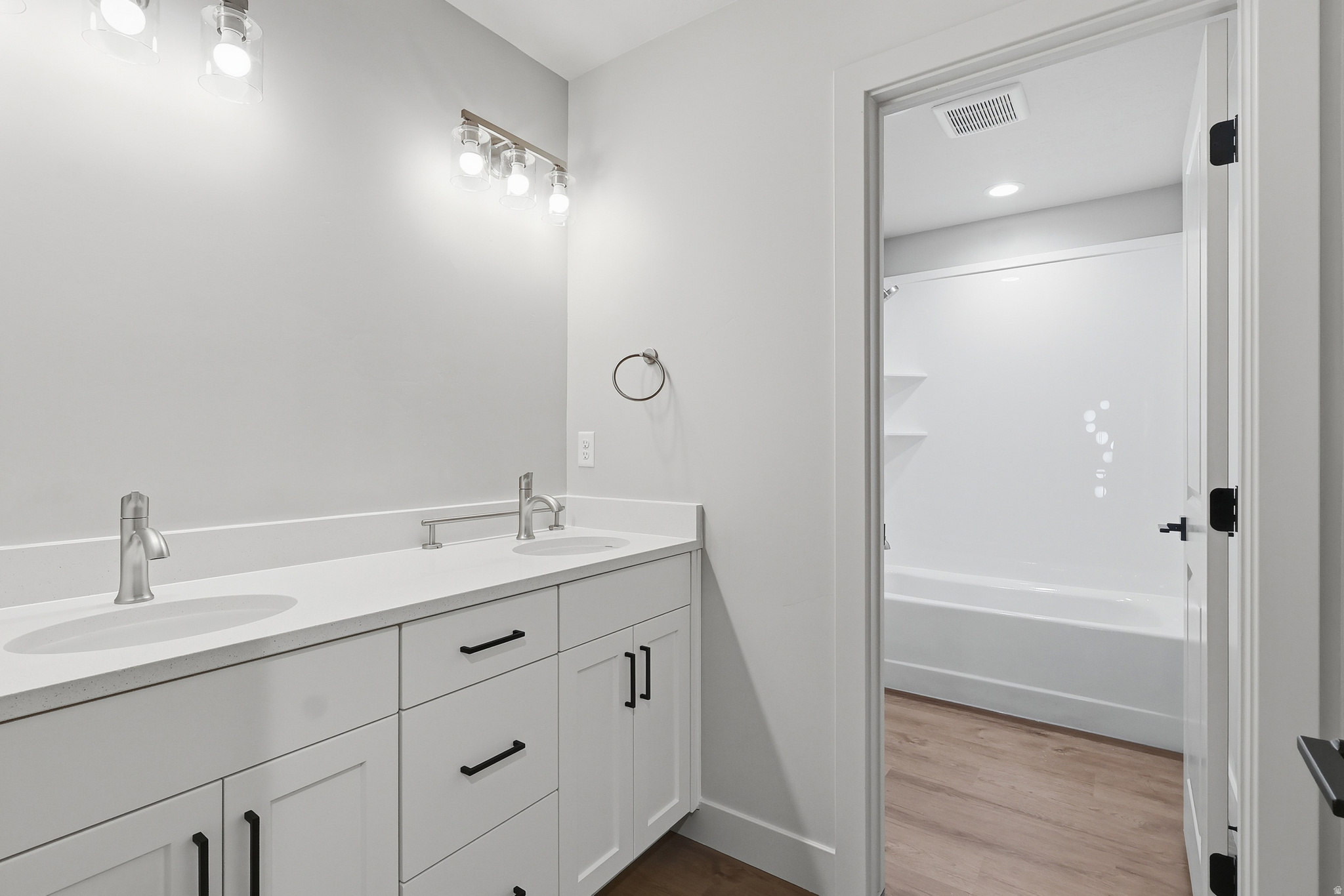 FOOTHILL LOFTS - Residential