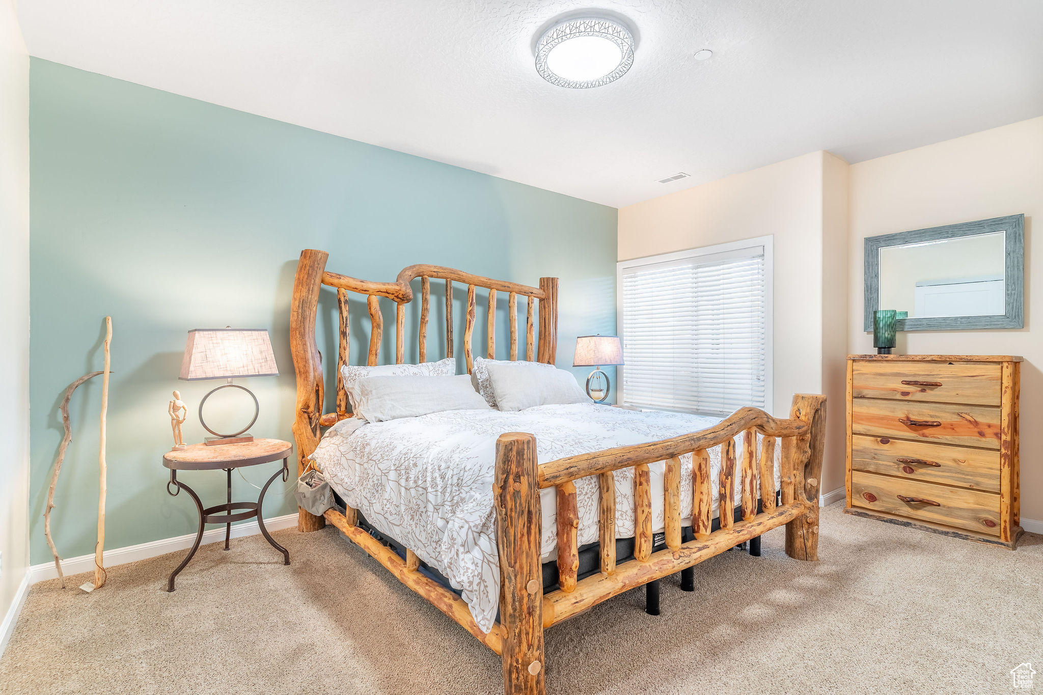 LAKESIDE VILLAGE - Residential