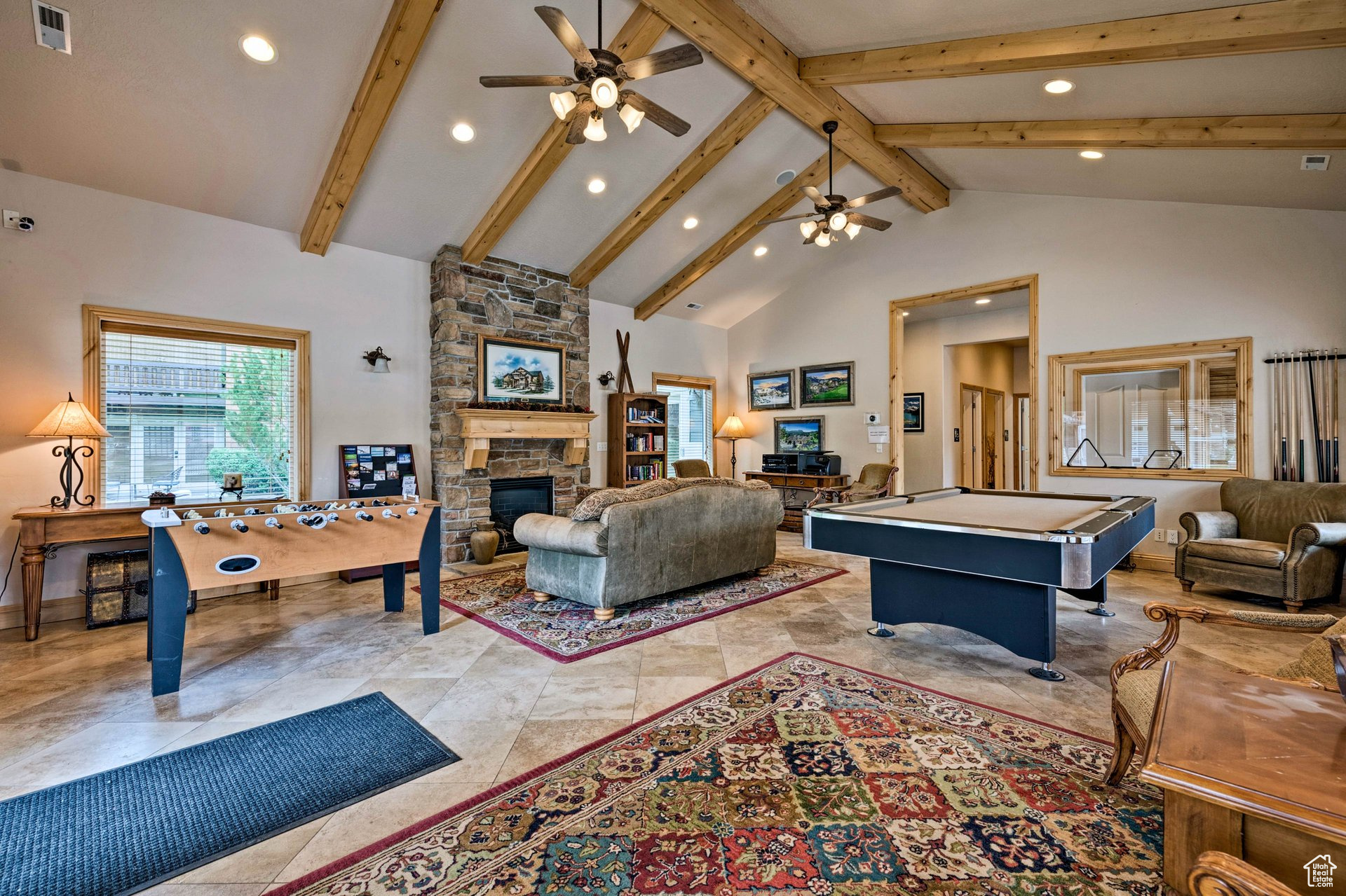 LAKESIDE VILLAGE - Residential